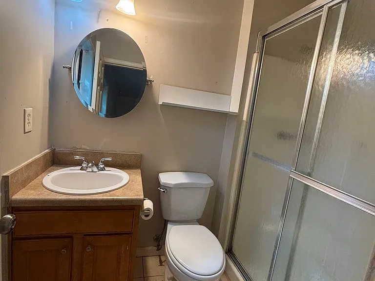 1259 N Lea Ct SE #B — Photo 8