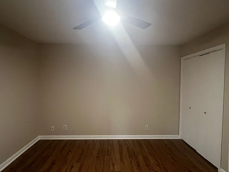1199 Runnymede Ln — Photo 27