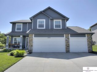 14801 Prairie Star St, Bennington, NE 68007
