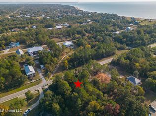 323 Terrace Ave #10, Waveland, MS 39576