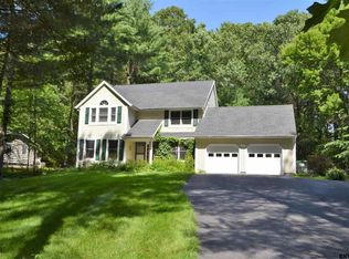 15 Stonegate Rd, Ballston Lake, NY 12019