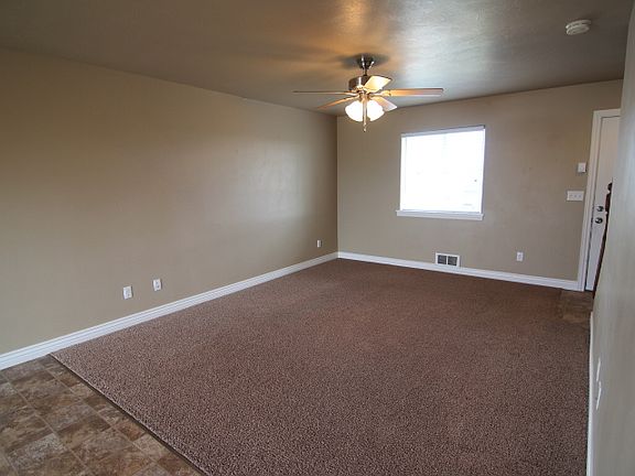 2nd image of 3076 Janessa Ln