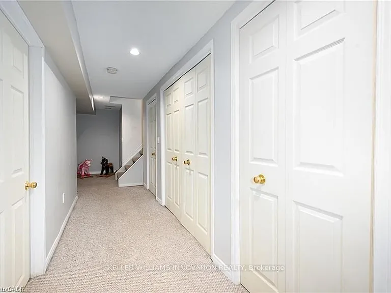 8 Buss Ct — Photo 29
