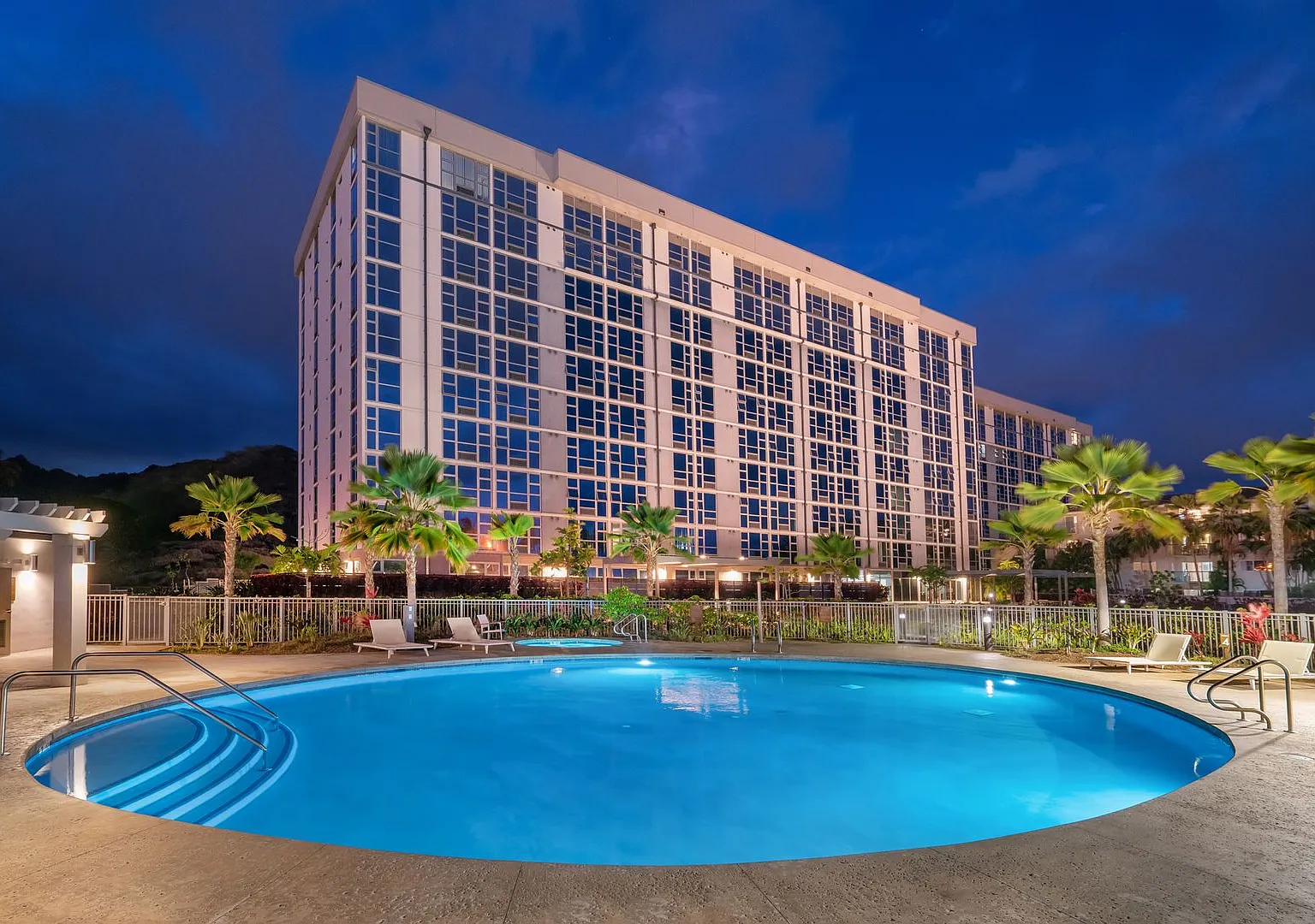 7000 Hawaii Kai Dr — Photo 1
