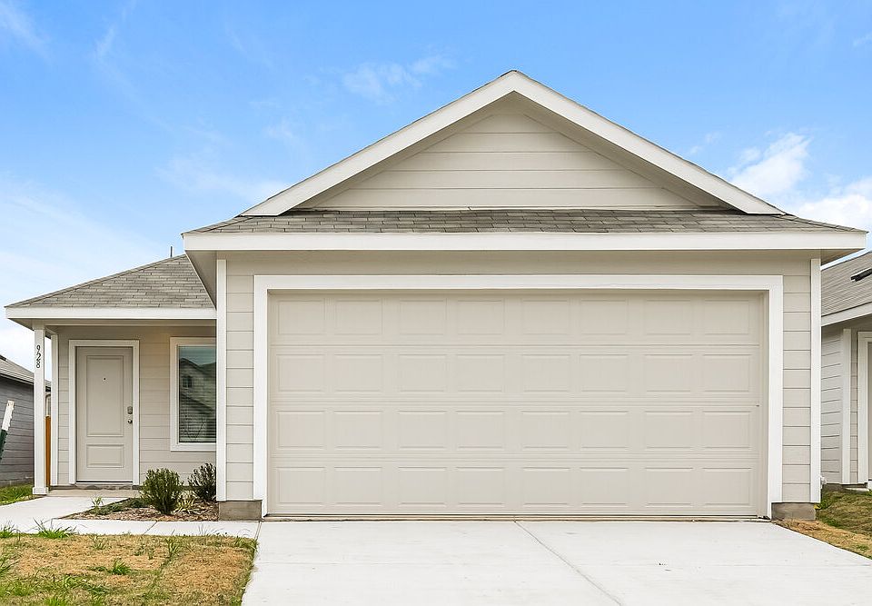 1st image of 928 Calley Pear Trl