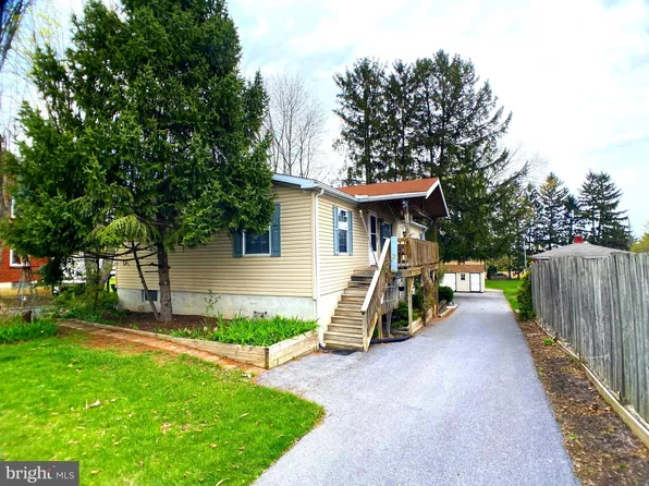 2033 Old Philadelphia Pike, Lancaster, PA 17602