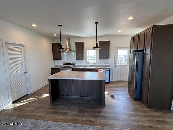 2nd image of 36367 W Clarendon Avenue