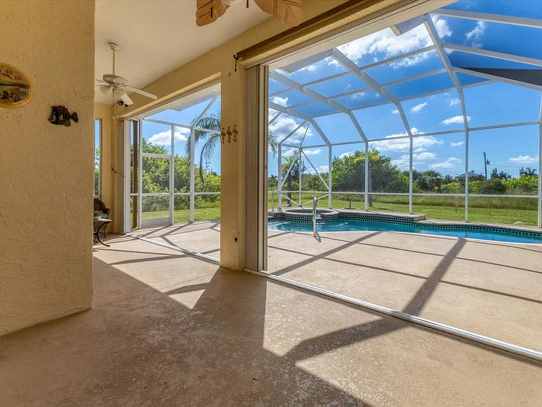 15077 Acorn Cir — Photo 32