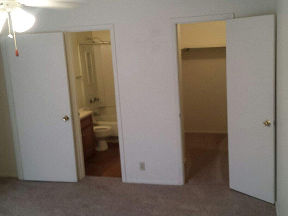 5th image of 3206 Rex Cruse Dr APT D