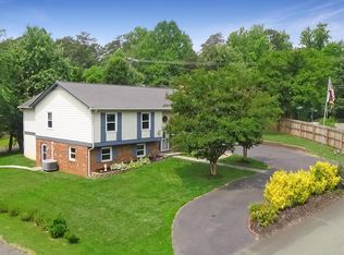 99 Biltmore Dr, Charlottesville, VA 22901