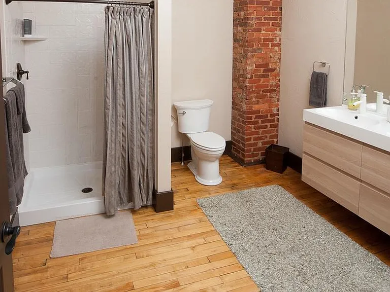 2101 Beale Ave — Photo 3