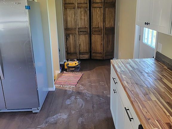 4th image of 505 Ryan Ave