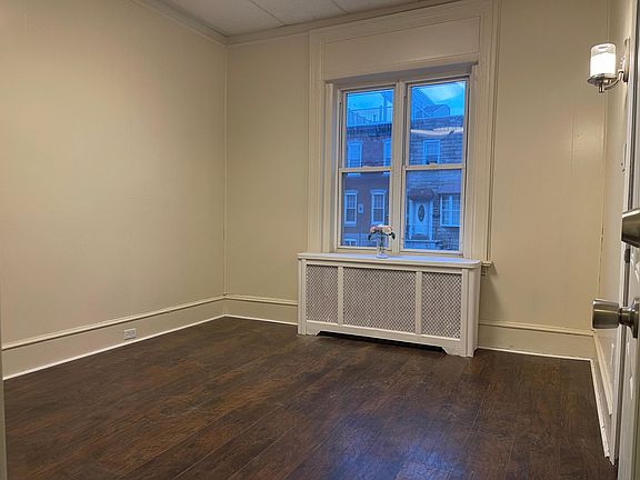 2nd image of 1137 E Snyder Ave Floor 1