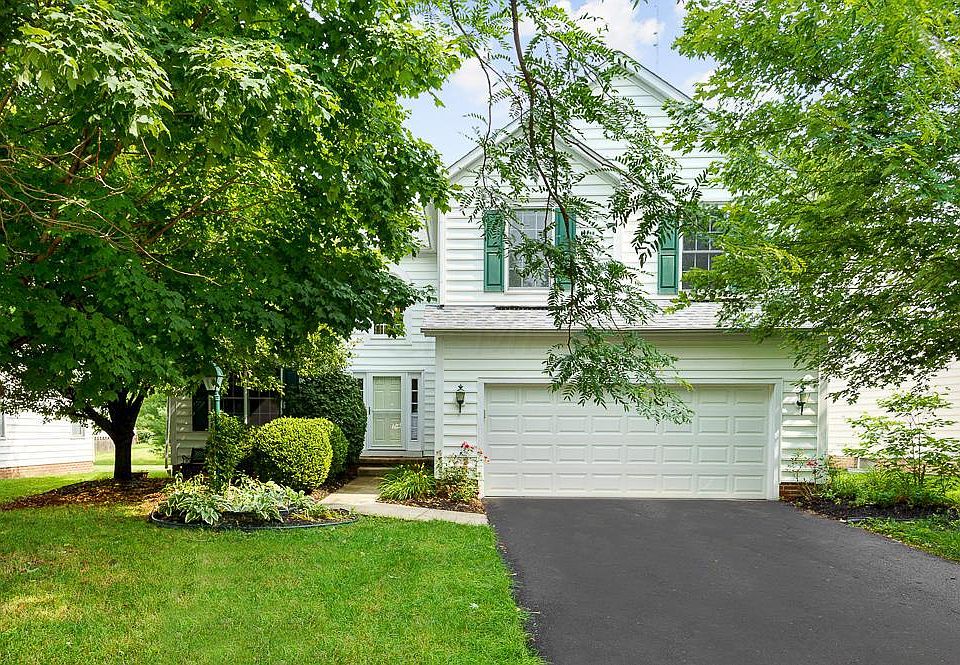 1st image of 5827 Pinewild Dr