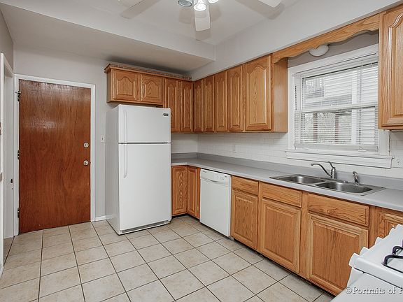 4th image of 820 Belleforte Ave #1