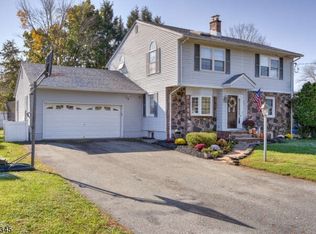 23 Mandeville Ave, Pequannock, NJ 07440