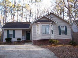 303 Harbor Trace Dr E, Sanford, NC 27332