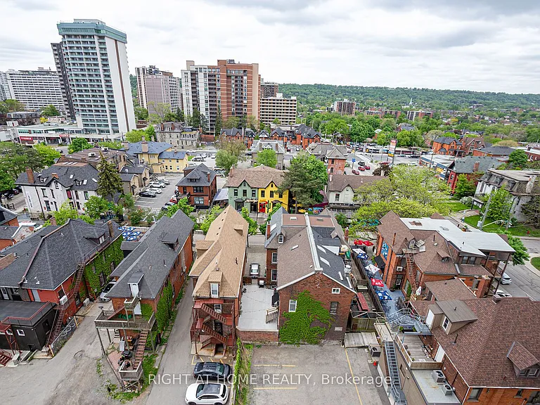 15 Queen St S #1014 — Photo 36