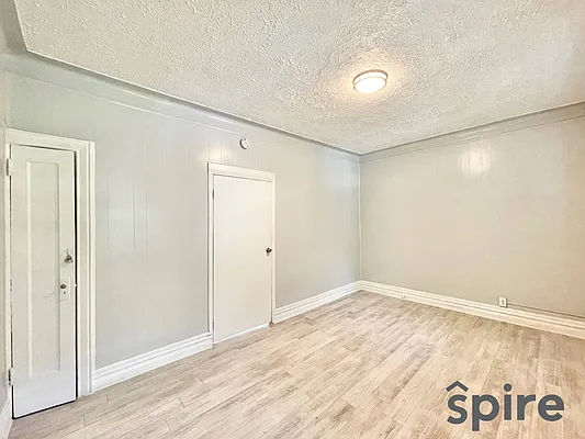 Rented by Spire Group | media 10