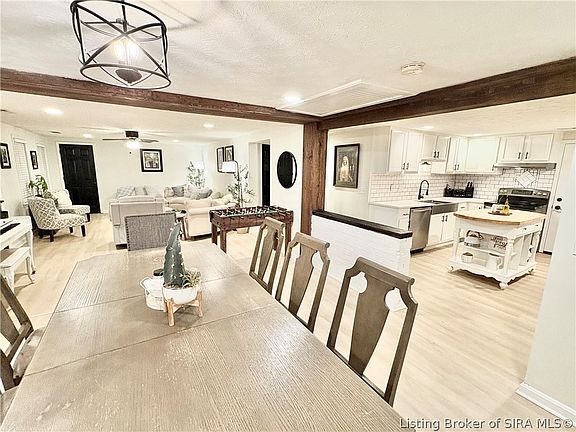 4th image of 16103 Beechwood Drive