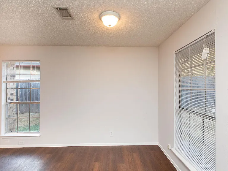 2102 Courtney St #A — Photo 13