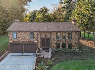 3874 Roland Dr, Eaton Rapids, MI 48827