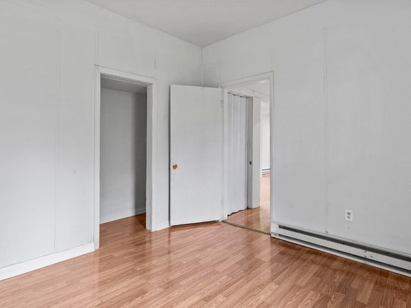 fort-wayne-indiana-73138904 picture