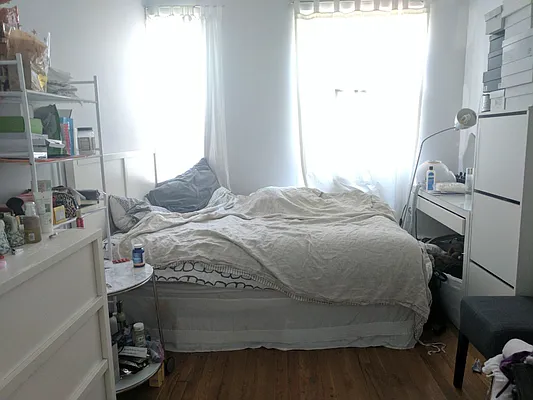 Rented by Keller Williams NYC | media 29