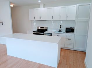 1401 N 36th St #1, Seattle, WA 98103