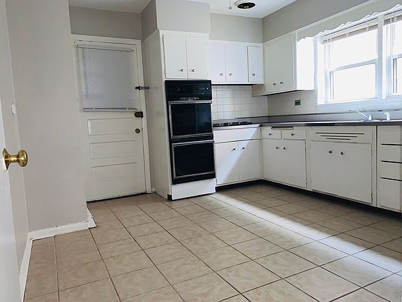 5th image of 2900 W Foster Ave APT 1N