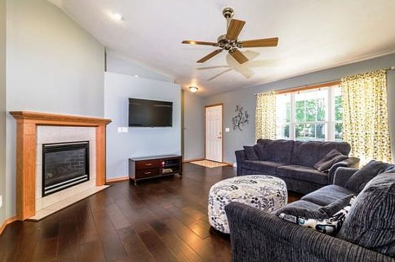 4th image of 2291 Lawrence Dr