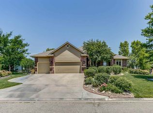 916 E Saddle Run, Mulvane, KS 67110