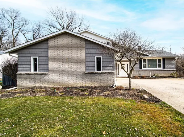 10 Cortland Cir, Geneva, OH 44041
