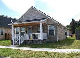 2nd image of 611 Luella Ln
