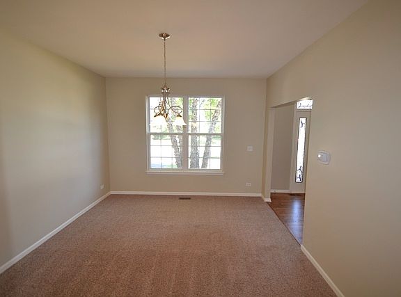 5th image of 7542 Clarewood Ln