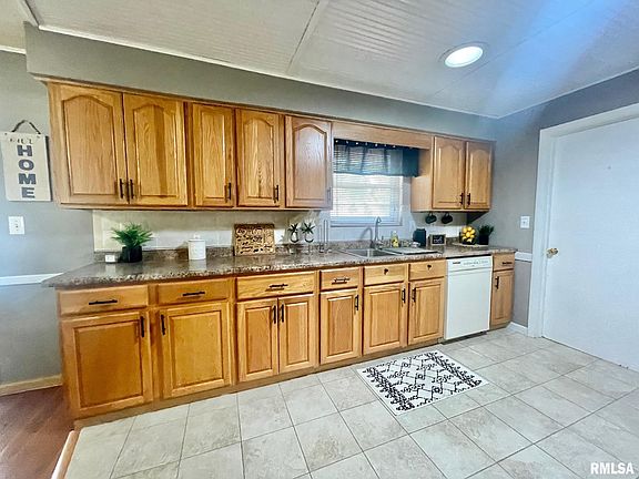 4th image of 330 W Glen Ave