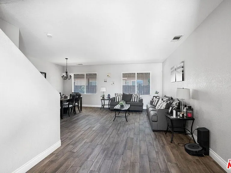 3056 Janine Ave — Photo 5