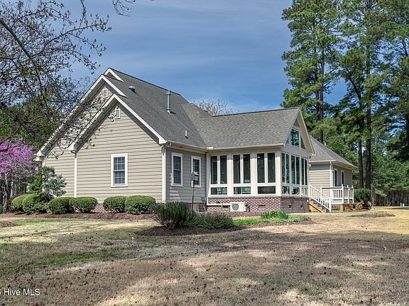 3rd image of 108 Scuppernong River Drive