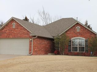 1703 Bridlewood Ct, Shawnee, OK 74804