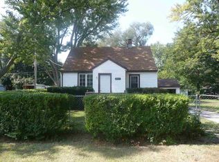 2147 Welworth Ave, Rockford, IL 61108