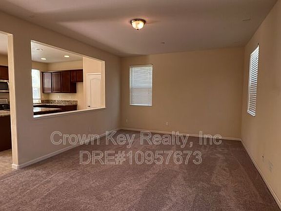 3rd image of 346 W Portales Dr