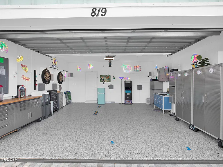 819 Coral Reef Way — Photo 17