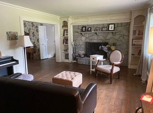 19 Chestnut Ave, Old Tappan, NJ 07675