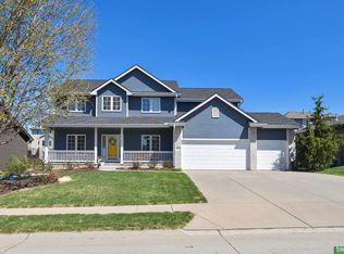 6417 N 158th St, Omaha, NE 68116