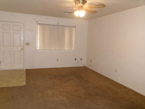 5th image of 481 N 6th Dr