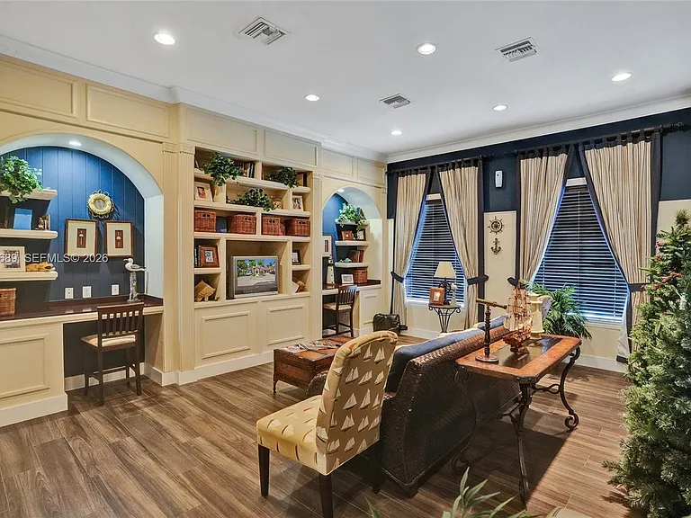 6841 SW 44th St #305 — Photo 33