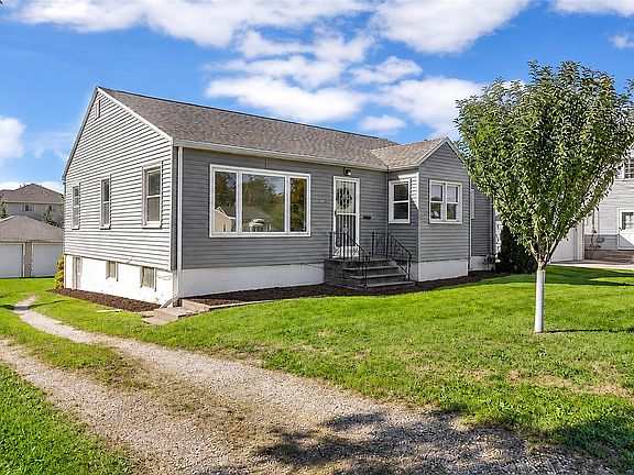 3rd image of 3019 Oakland Rd NE