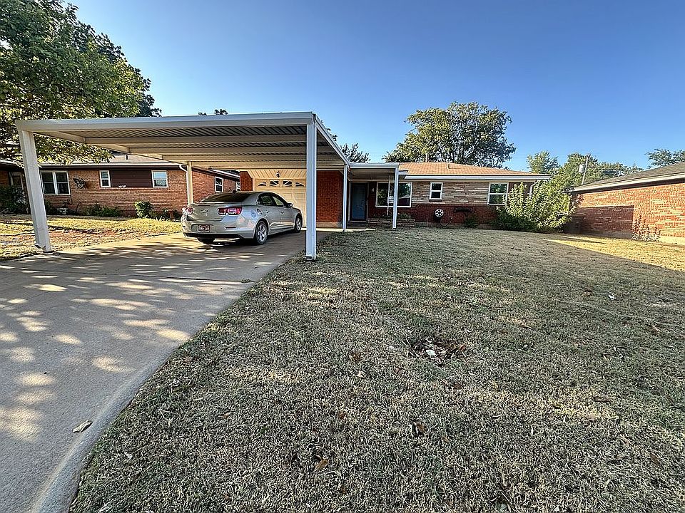 1st image of 3309 SE 24th St