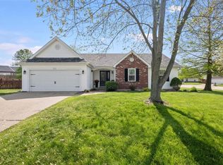 725 Bull Valley Dr, Saint Peters, MO 63304