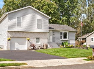 3 Zelley Ave, Hamilton, NJ 08620